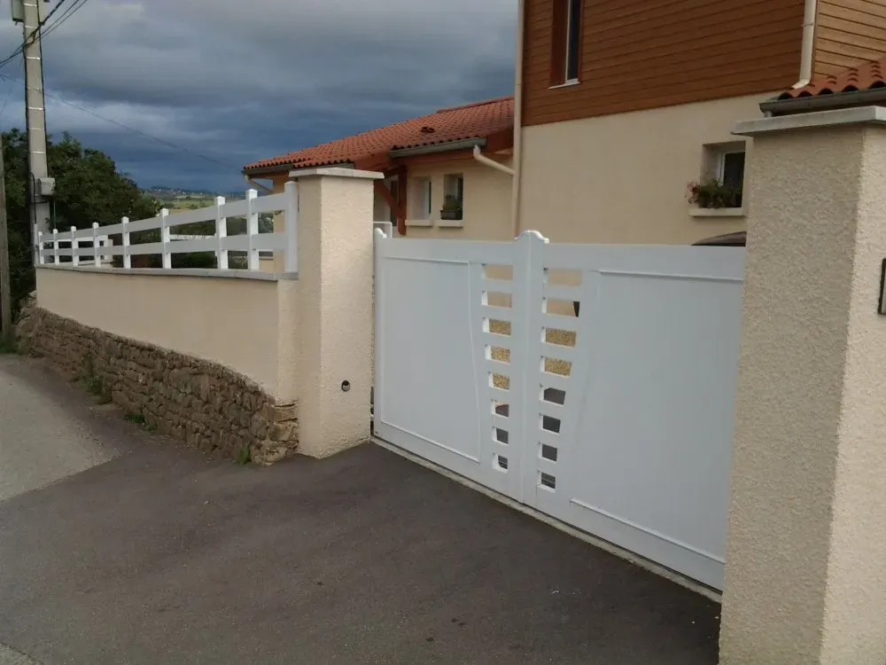Portail et clôture PVC (3)