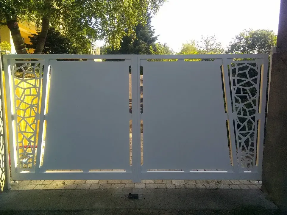 Portail et clôture acier (2)